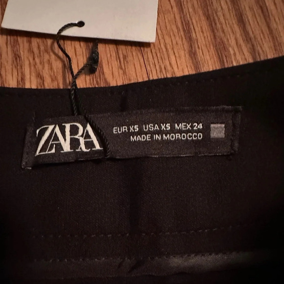 NWT Zara mini skirt XS - Picture 2 of 4